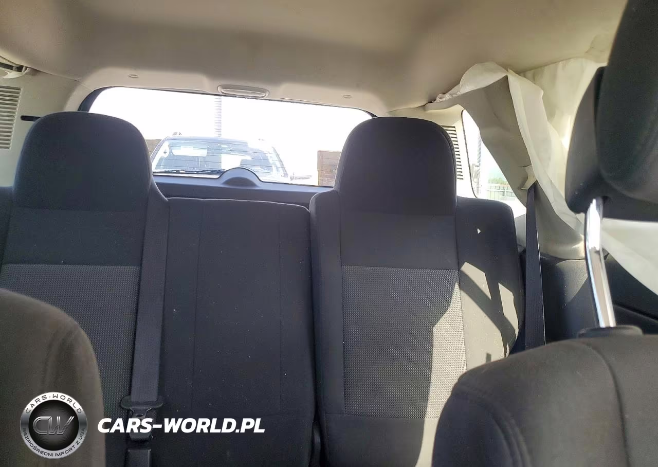 2014 Jeep Patriot Latitude VIN:1C4NJRFB7ED717415 - 10
