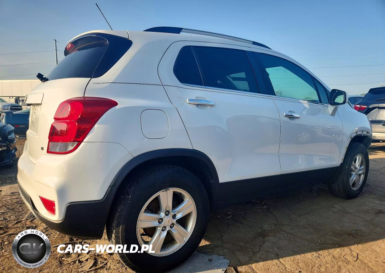 2018 Chevrolet Trax 1Lt VIN:KL7CJPSB0JB671642 - 3