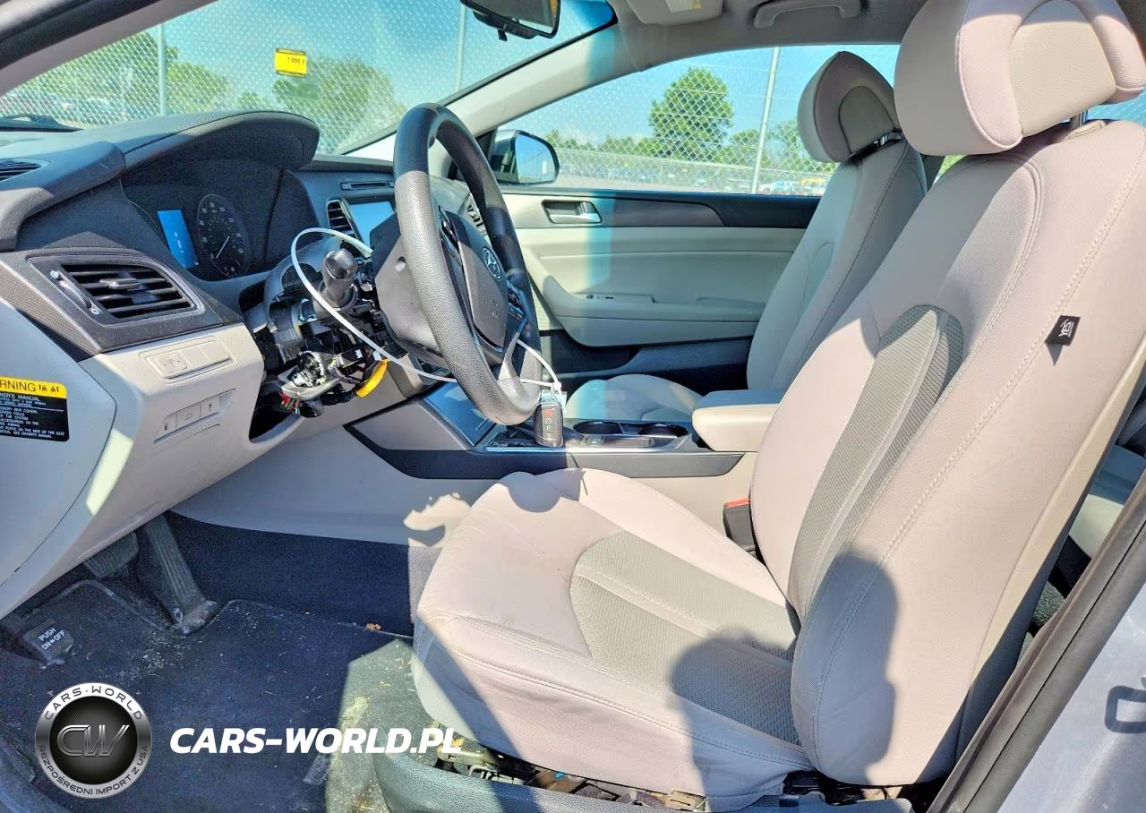 2017 Hyundai Sonata Sport VIN:5NPE34AF4HH558424 - 7
