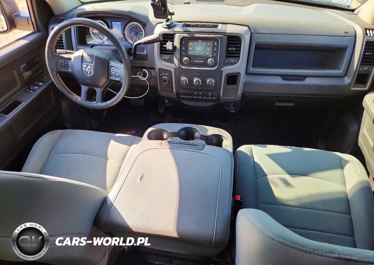 2018 Ram 2500 St VIN:3C6UR5CJ3JG364457 - 8