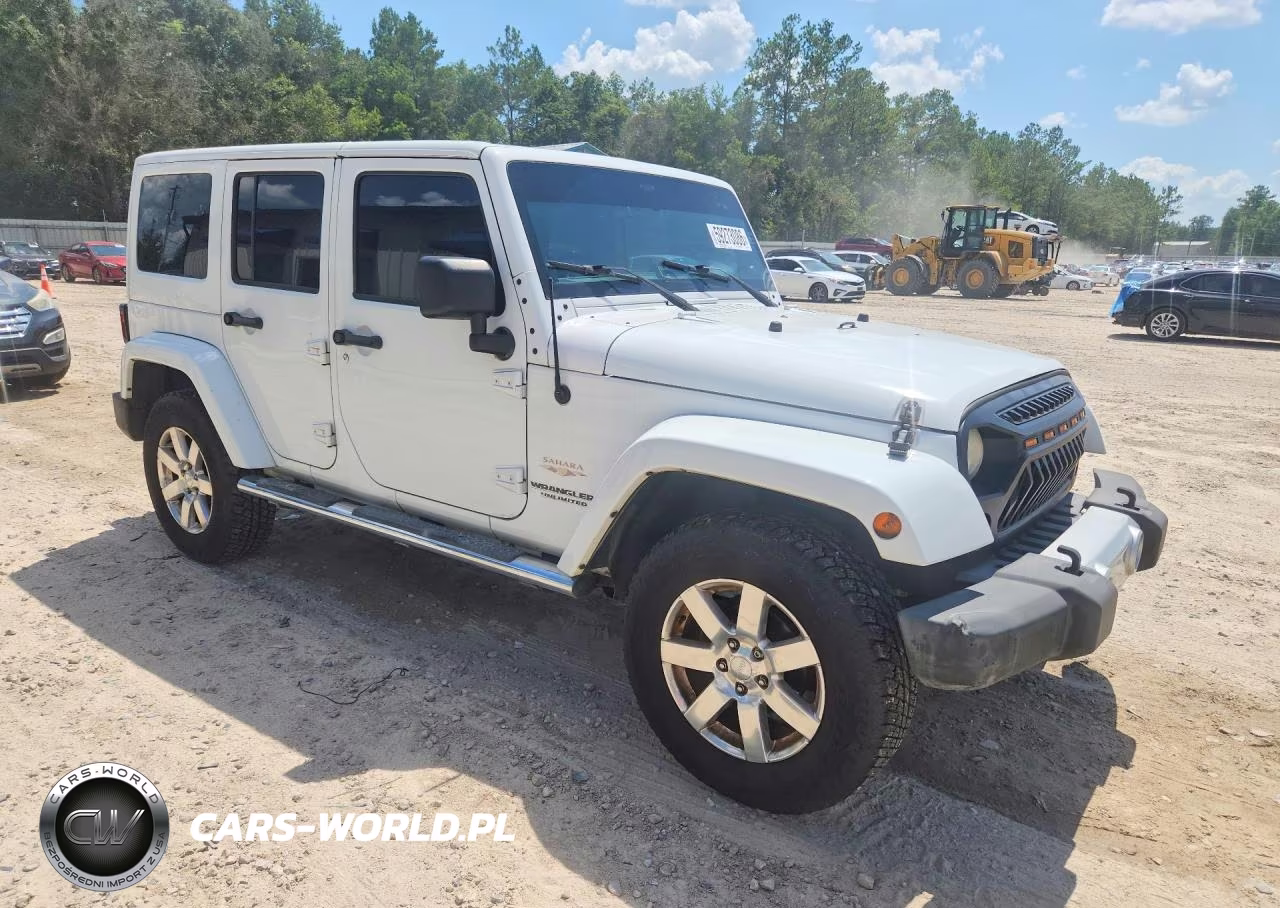 2012 Jeep Wrangler Unlimited Sahara VIN:1C4BJWEG7CL171894 - 4