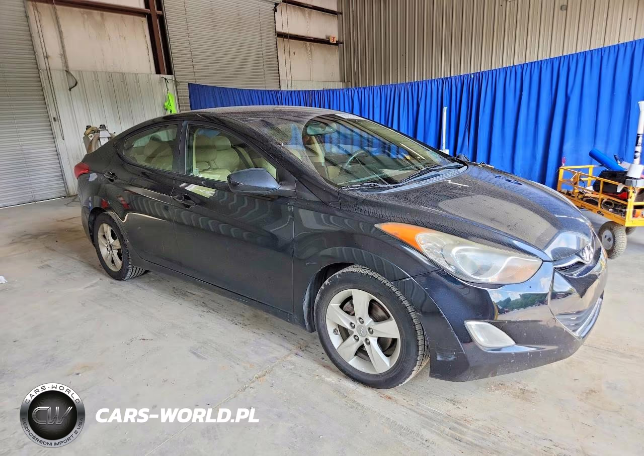 2012 Hyundai Elantra Gls VIN:5NPDH4AE7CH105718 - 4