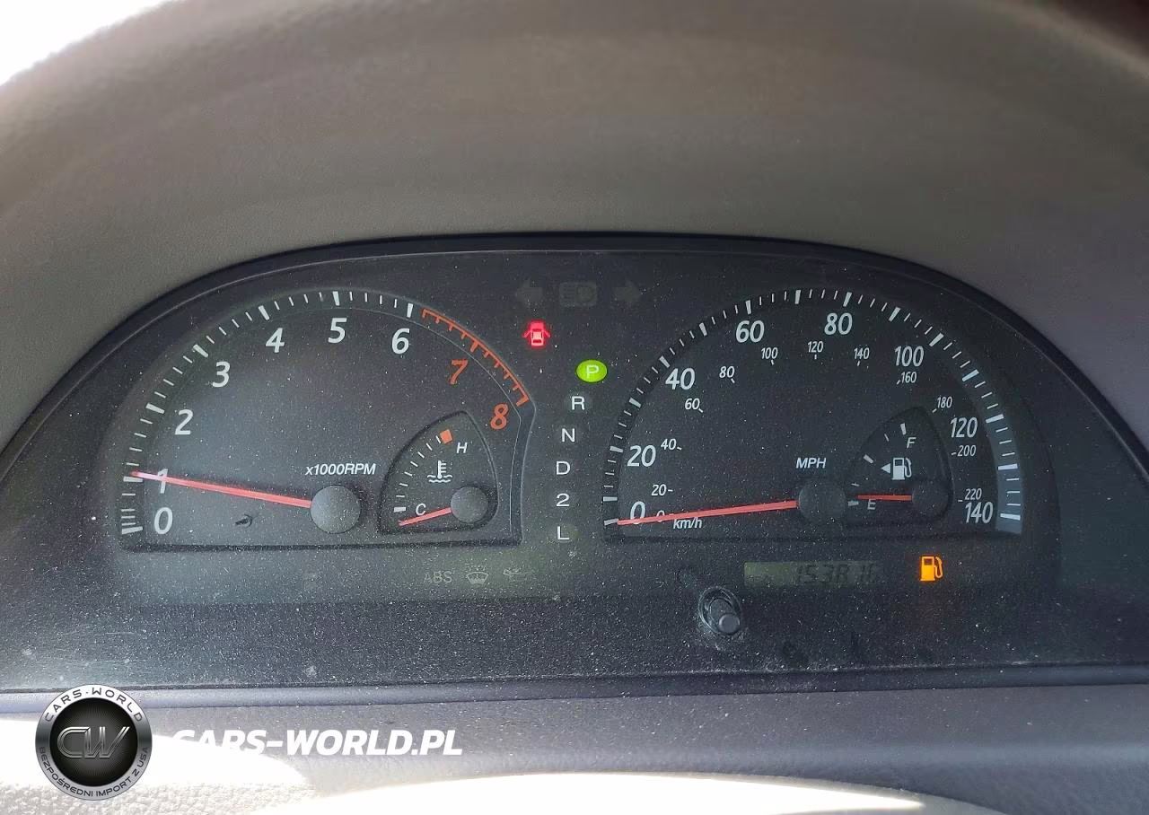 2003 Toyota Camry Le VIN:JTDBE32KX30227629 - 9