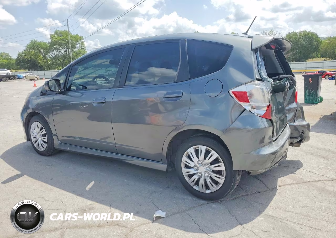 2011 Honda Fit Sport VIN:JHMGE8H51BS003493 - 2