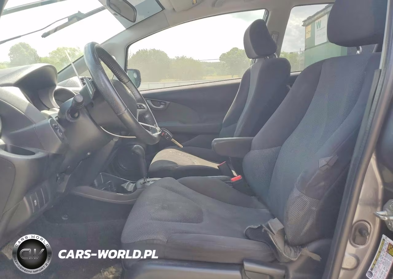 2011 Honda Fit Sport VIN:JHMGE8H51BS003493 - 7
