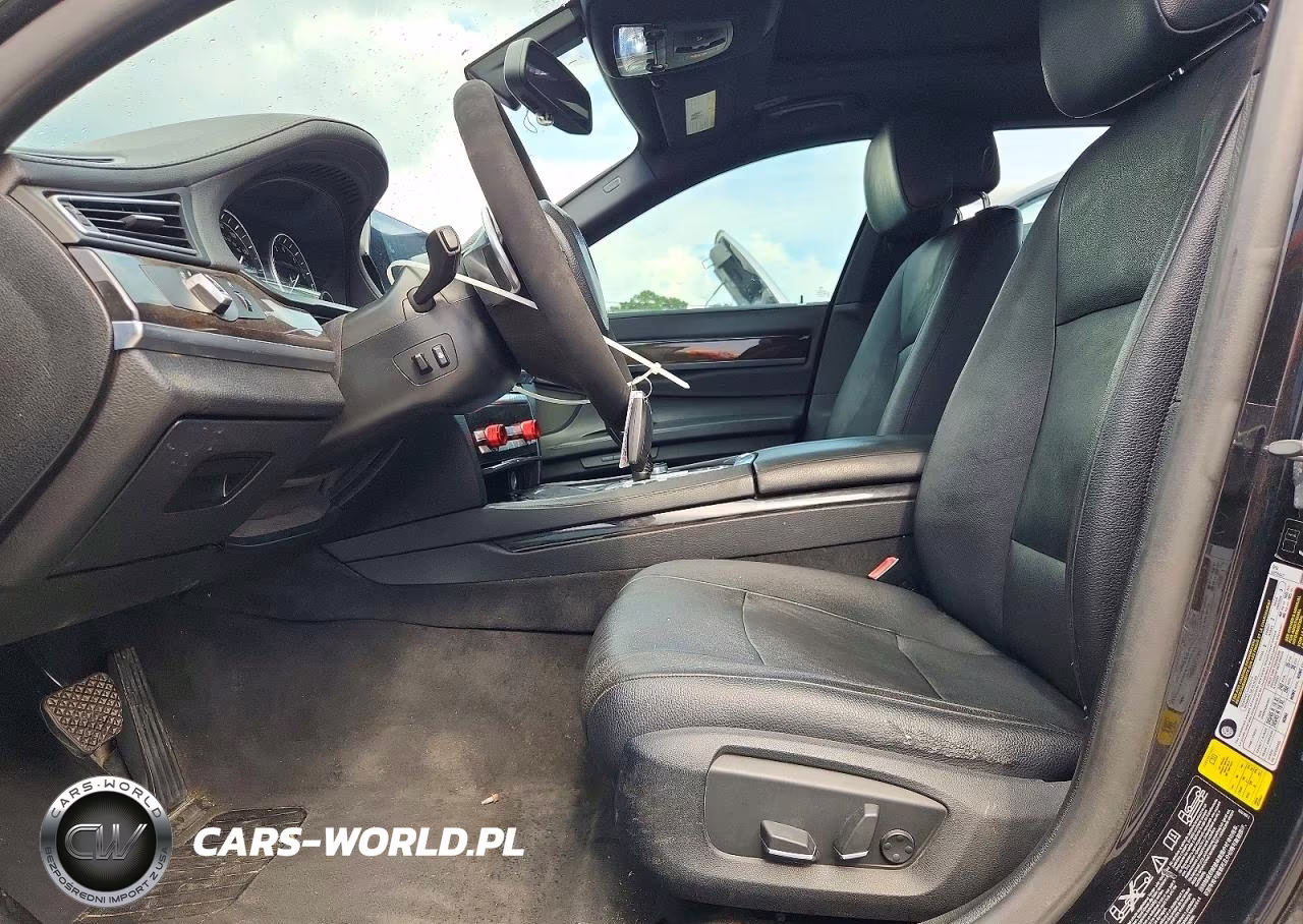 2013 BMW Series 7 VIN:WBAYF4C55DD127760 - 7
