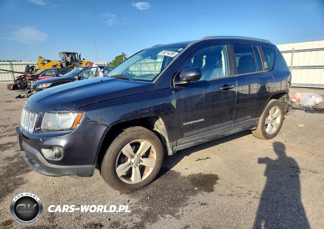 2014 Jeep Compass Latitude – zdjęcie 1 z 12