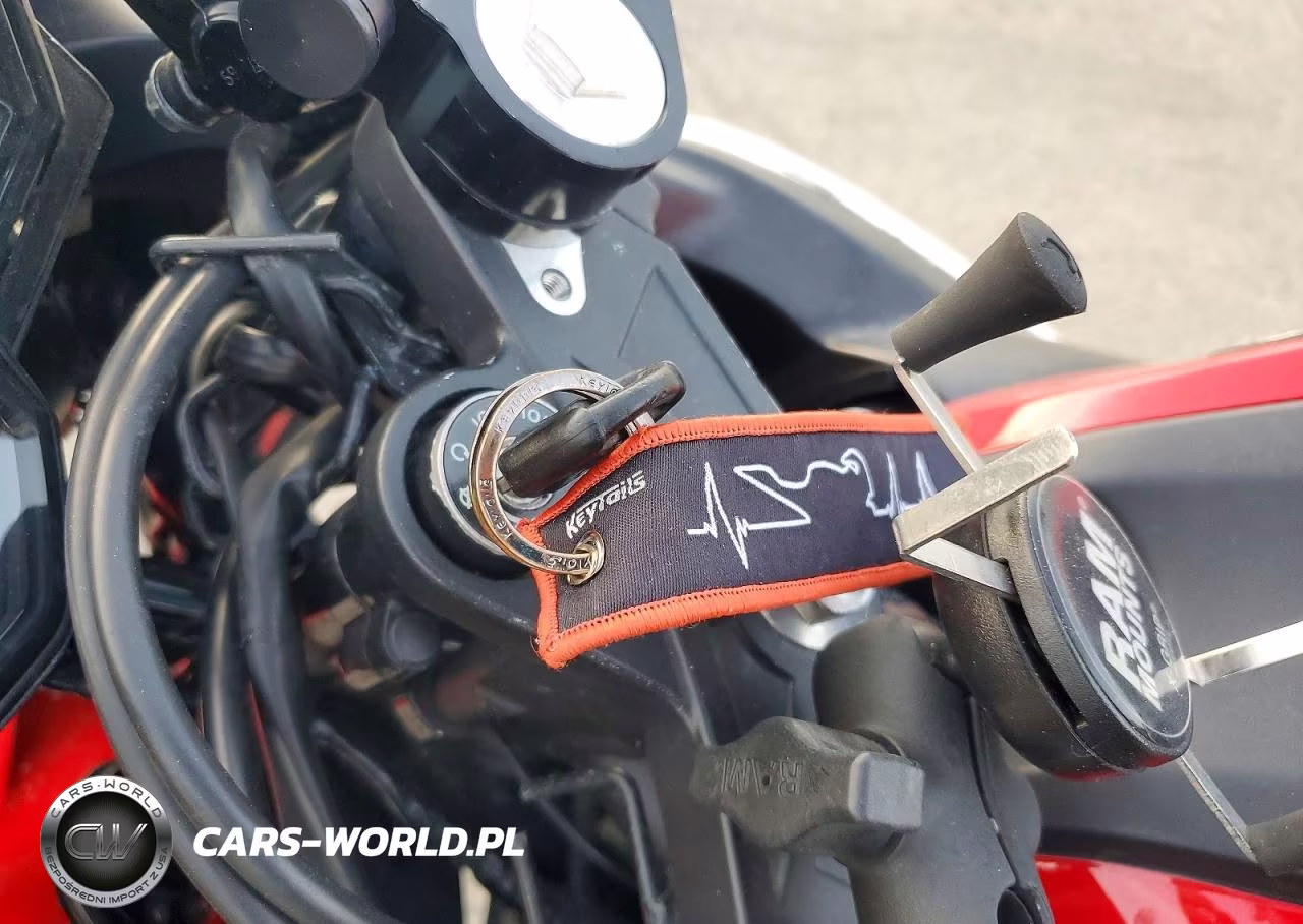 2015 Yamaha Yzfr3 VIN:MH3RH06Y0FK009907 - 8