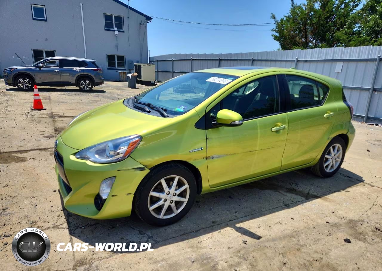 2015 Toyota Prius C Four