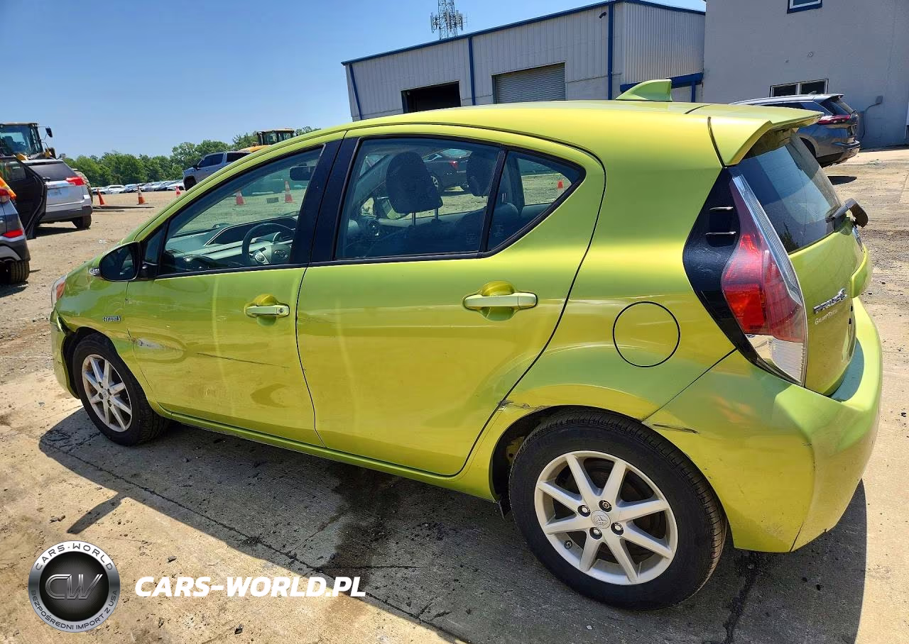 2015 Toyota Prius C Four VIN:JTDKDTB38F1109640 - 2