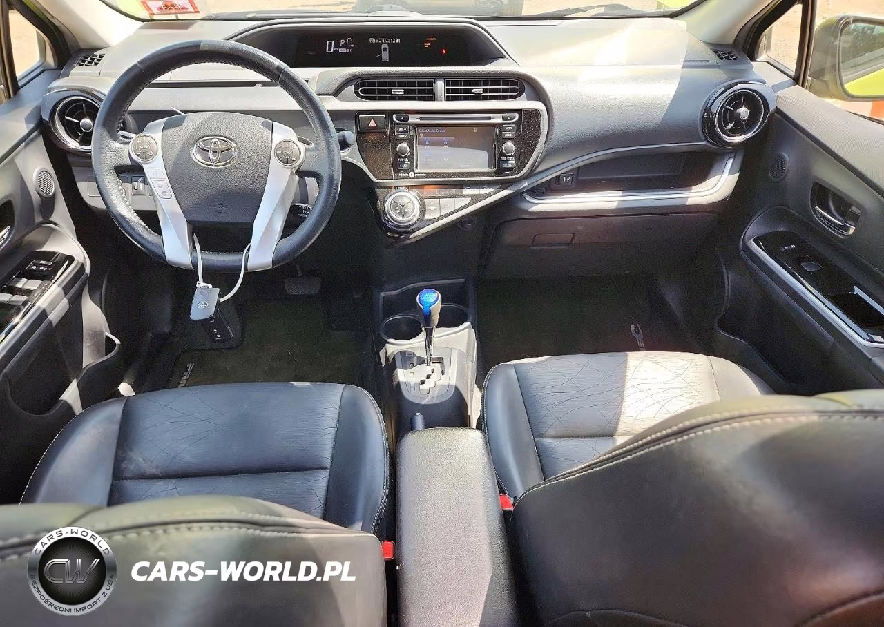 2015 Toyota Prius C Four VIN:JTDKDTB38F1109640 - 8