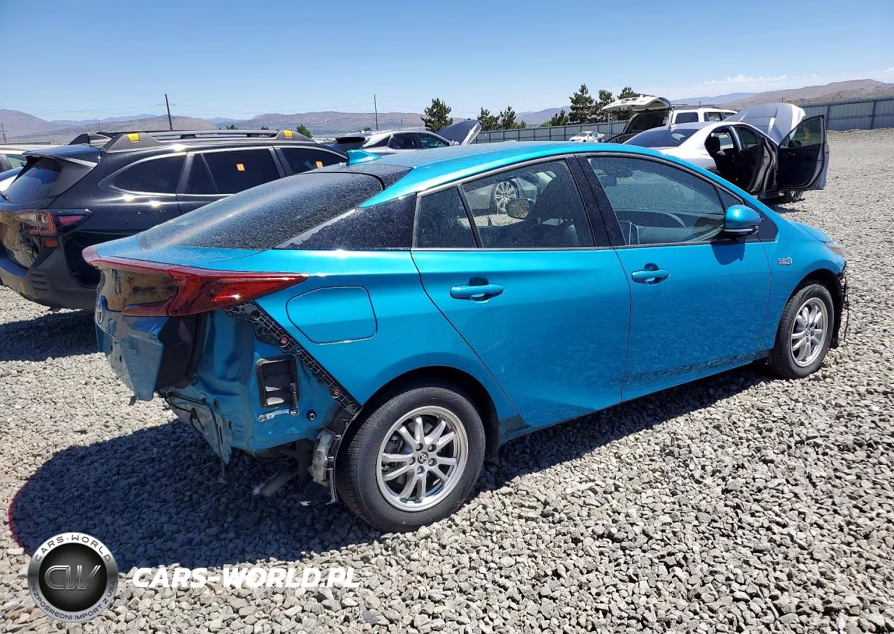 2019 Toyota Prius Prime Premium VIN:JTDKARFPXK3115883 - 3