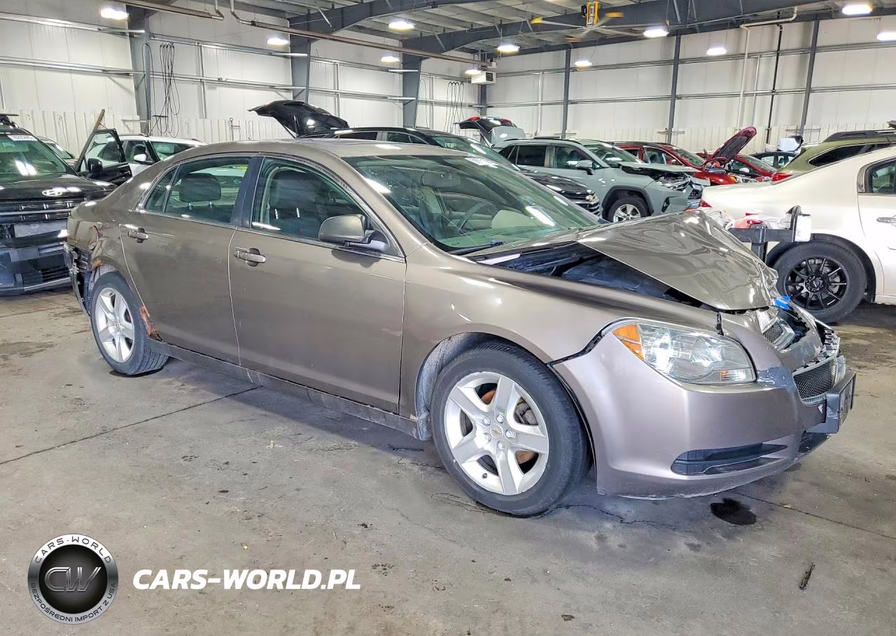 2011 Chevrolet Malibu Ls VIN:1G1ZB5E1XBF192374 - 4