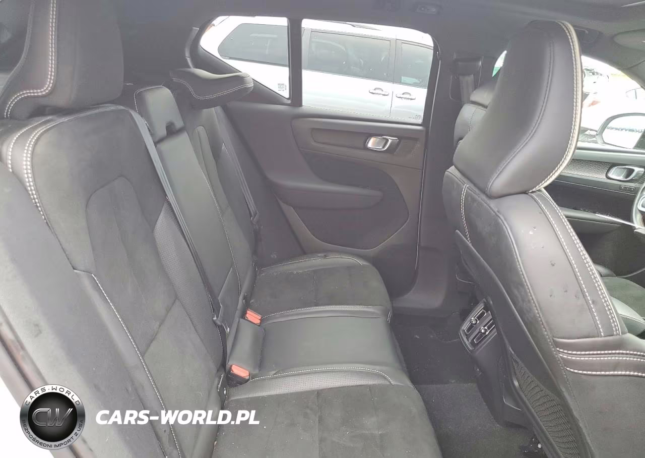 2020 Volvo Xc40 T5 R-Design VIN:YV4162UM2L2183810 - 11