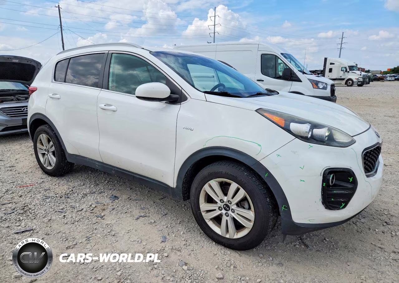 2018 Kia Sportage Lx VIN:KNDPMCAC2J7411065 - 4