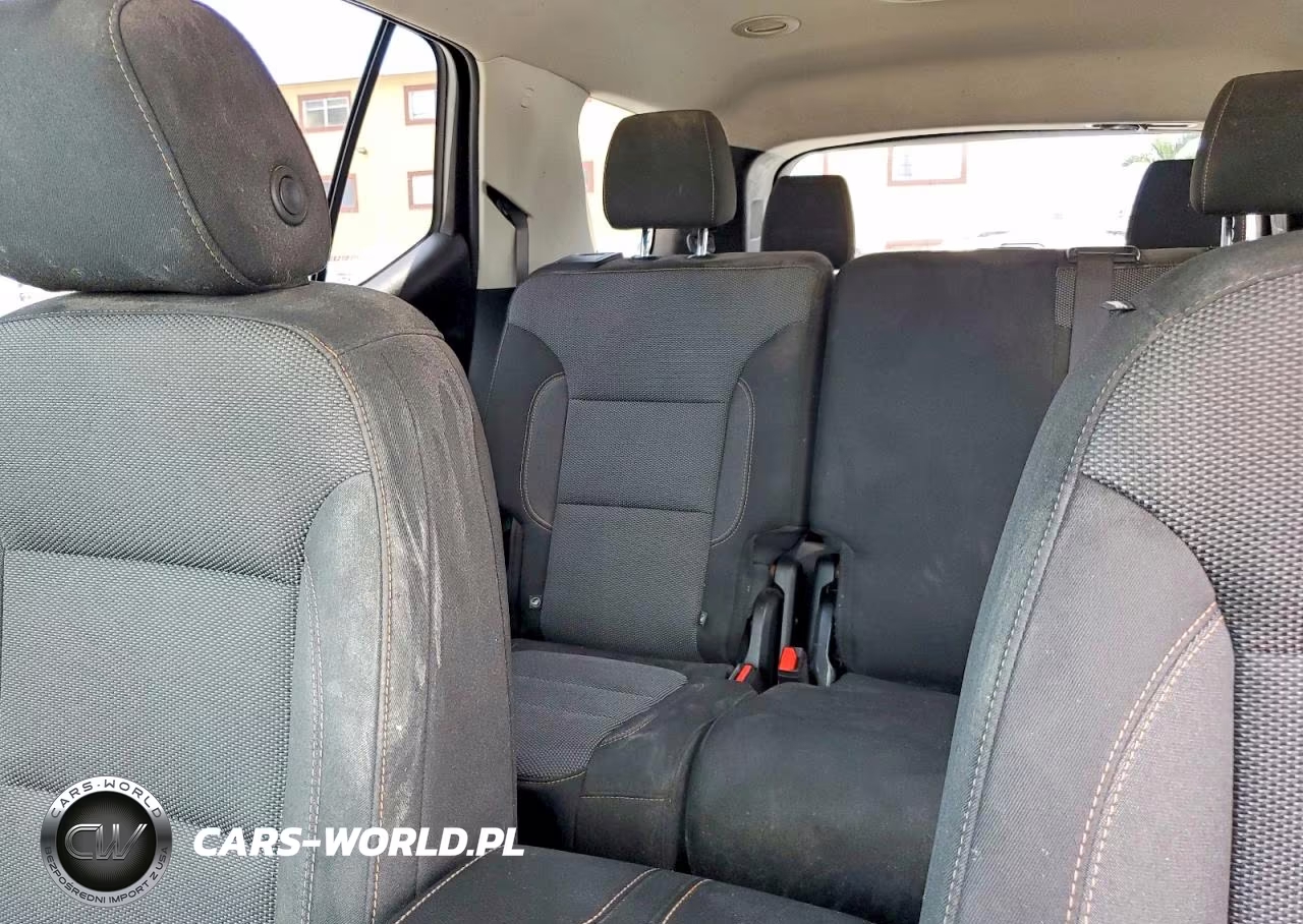2019 Chevrolet Traverse Ls VIN:1GNERFKW6KJ111558 - 10