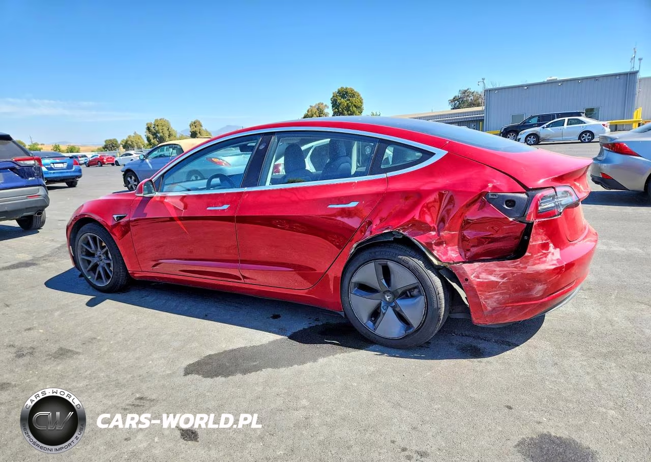 2018 Tesla Model 3 VIN:5YJ3E1EB6JF104770 - 2