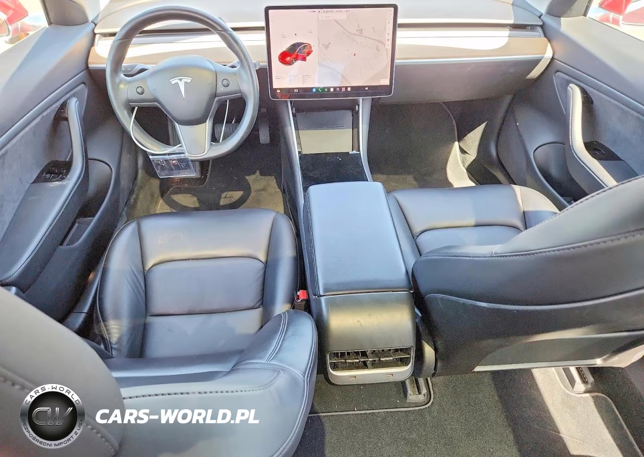 2018 Tesla Model 3 VIN:5YJ3E1EB6JF104770 - 8