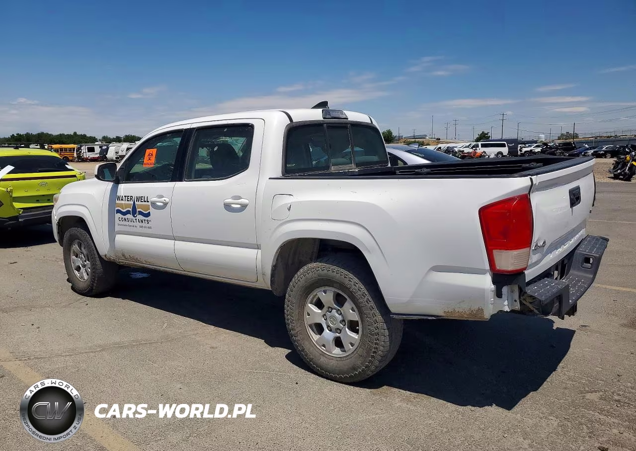 2016 Toyota Tacoma Sr V6 VIN:3TMCZ5AN7GM029903 - 2