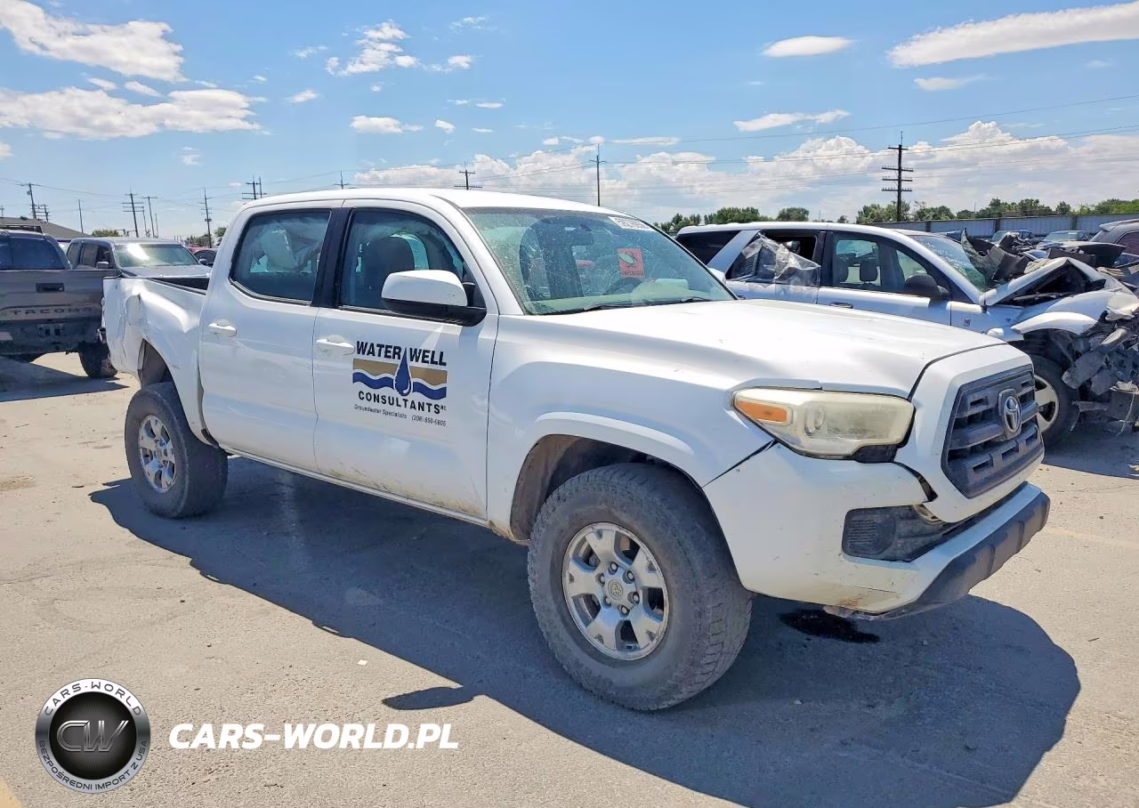 2016 Toyota Tacoma Sr V6 VIN:3TMCZ5AN7GM029903 - 4