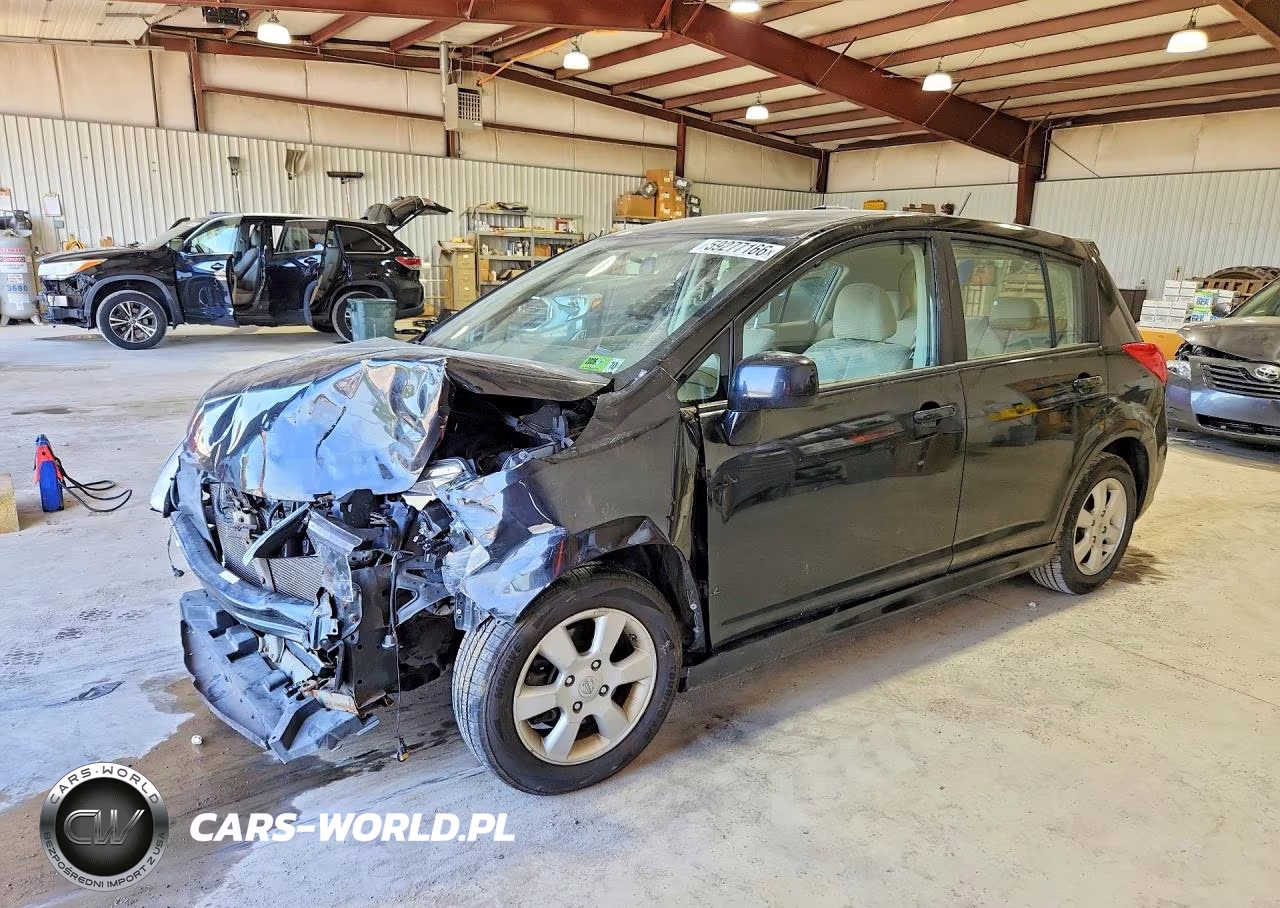 2010 Nissan Versa 1.8 S