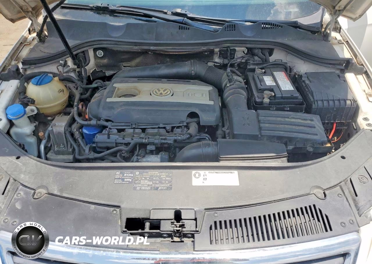 2010 Volkswagen Passat Komfort VIN:WVWJK7AN5AE139739 - 11
