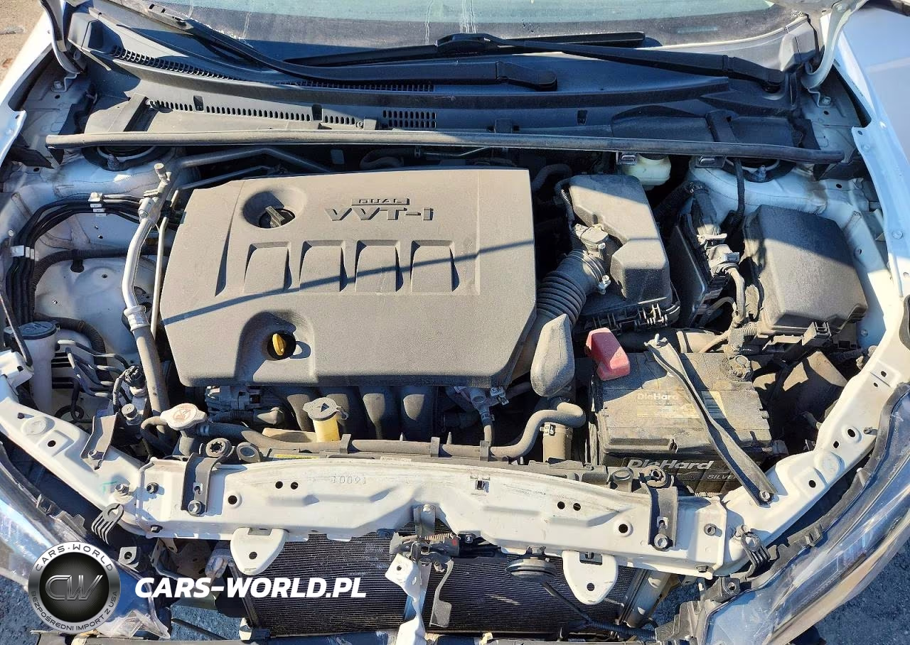 2018 Toyota Corolla Le VIN:5YFBURHE0JP835458 - 11