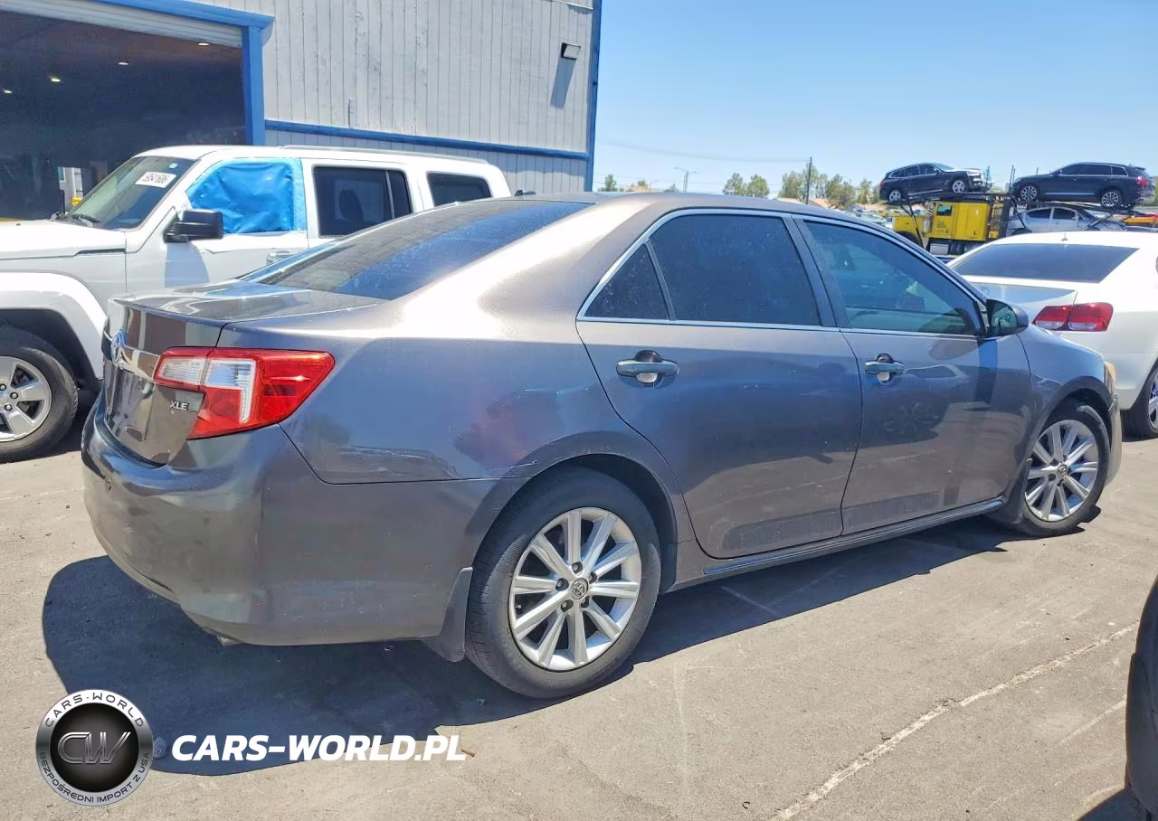 2014 Toyota Camry Xle V6 VIN:4T1BK1FK8EU540158 - 3