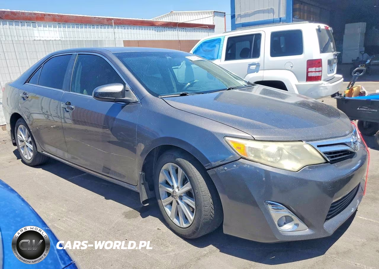 2014 Toyota Camry Xle V6 VIN:4T1BK1FK8EU540158 - 4