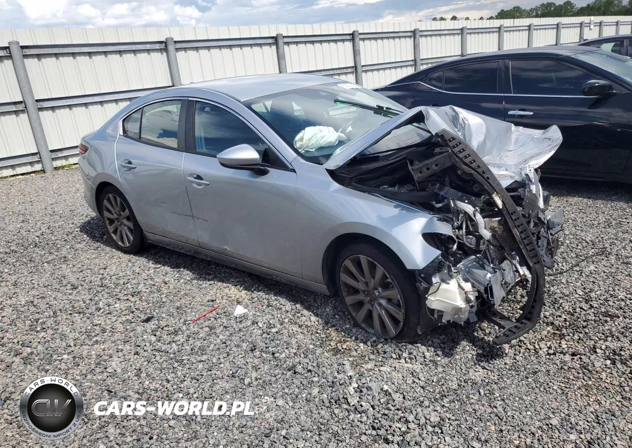 2020 Mazda 3 Preferred VIN:JM1BPADL2L1171698 - 4