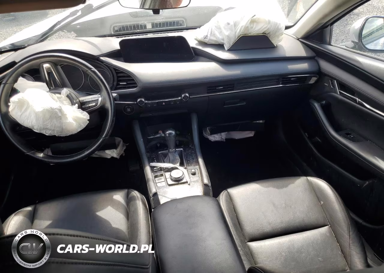 2020 Mazda 3 Preferred VIN:JM1BPADL2L1171698 - 8