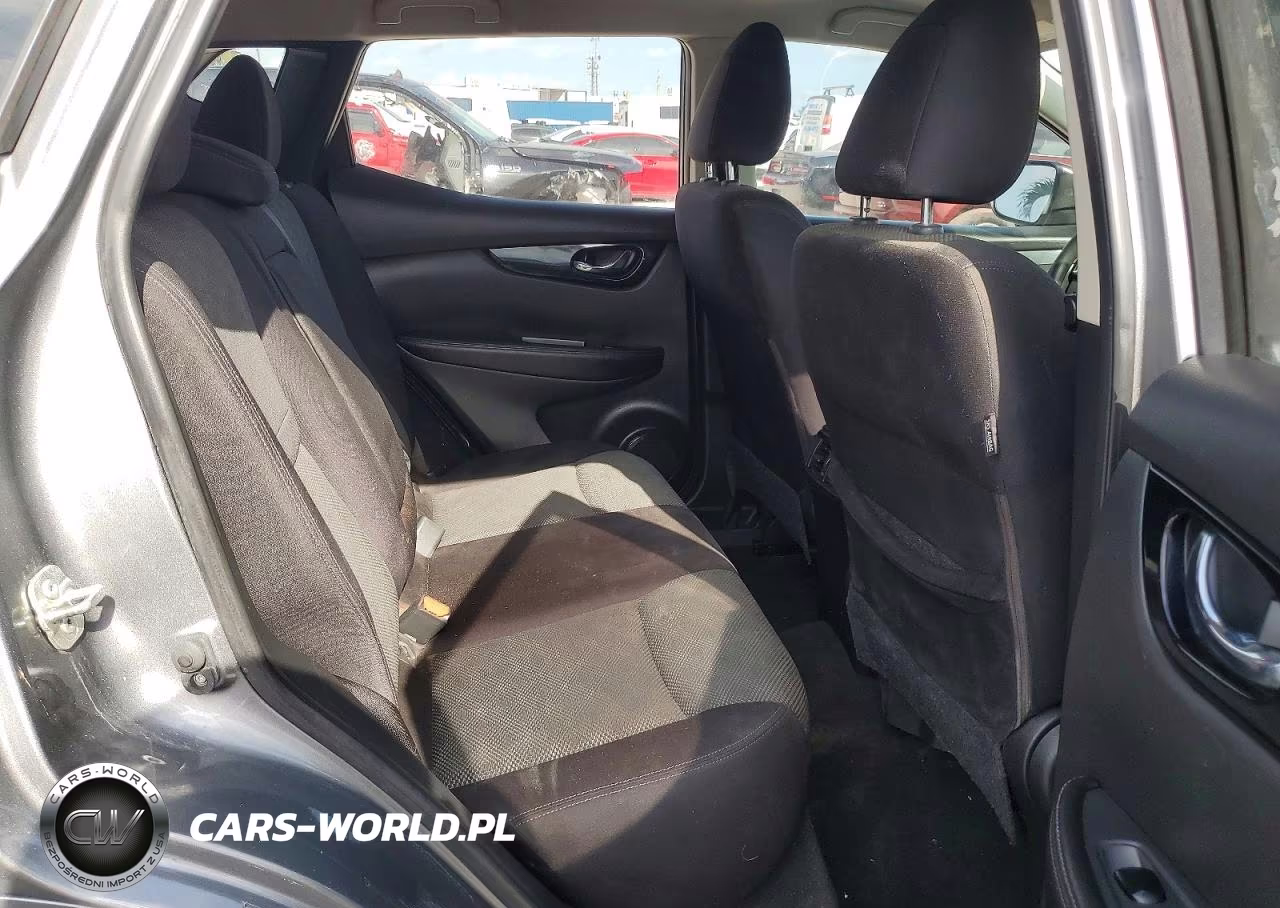 2018 Nissan Rogue Sport S VIN:JN1BJ1CP2JW182161 - 10
