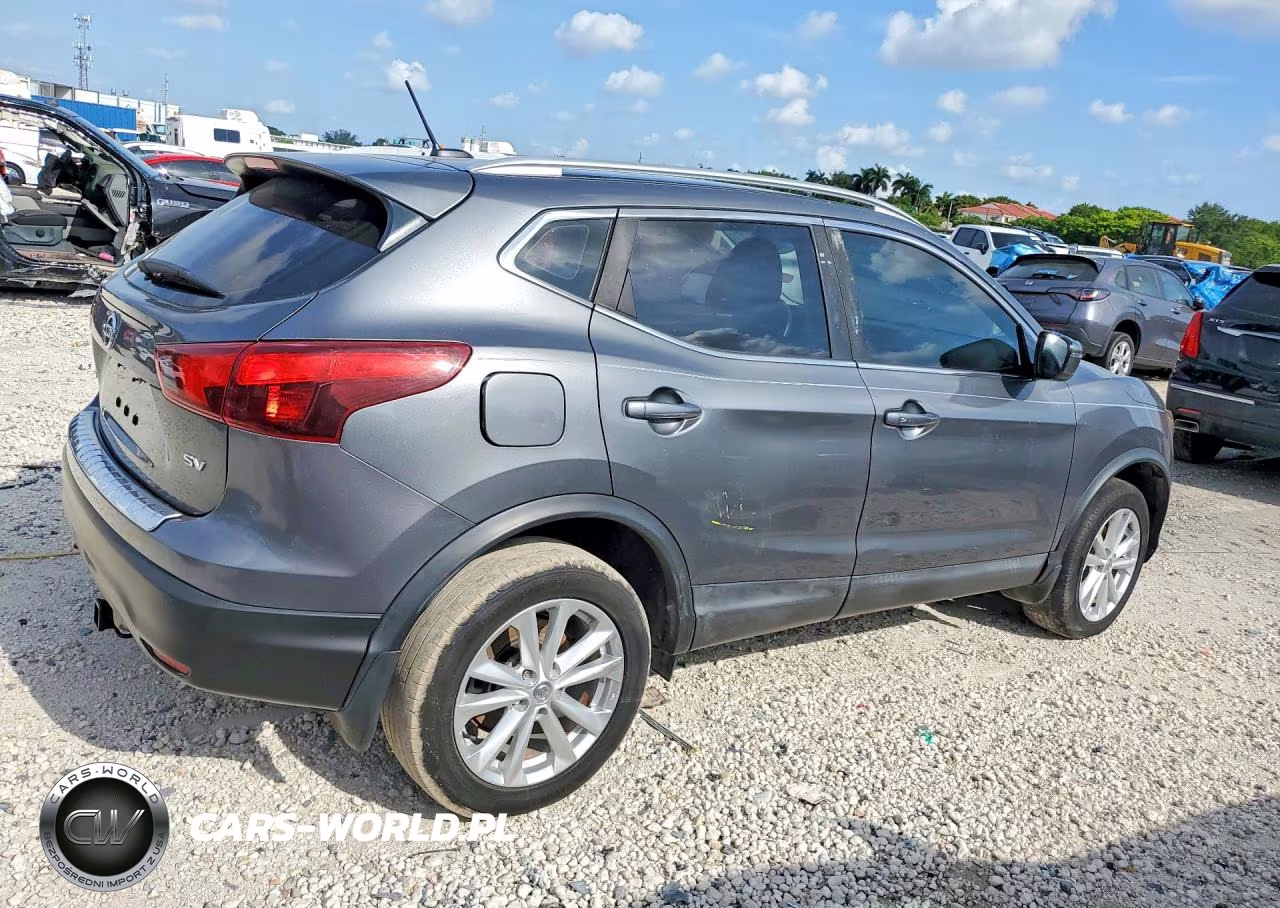 2018 Nissan Rogue Sport S VIN:JN1BJ1CP2JW182161 - 3