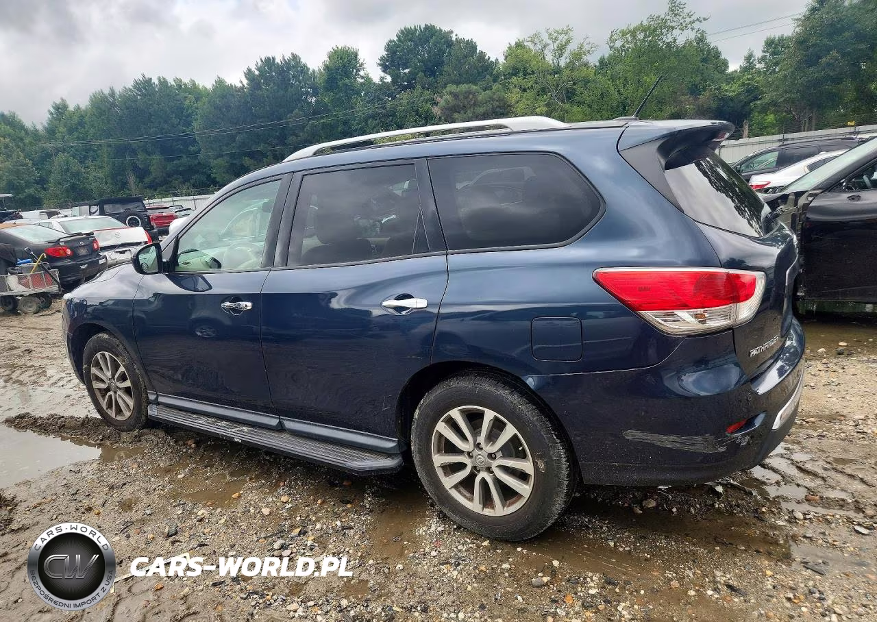 2015 Nissan Pathfinder S VIN:5N1AR2MN8FC618438 - 2