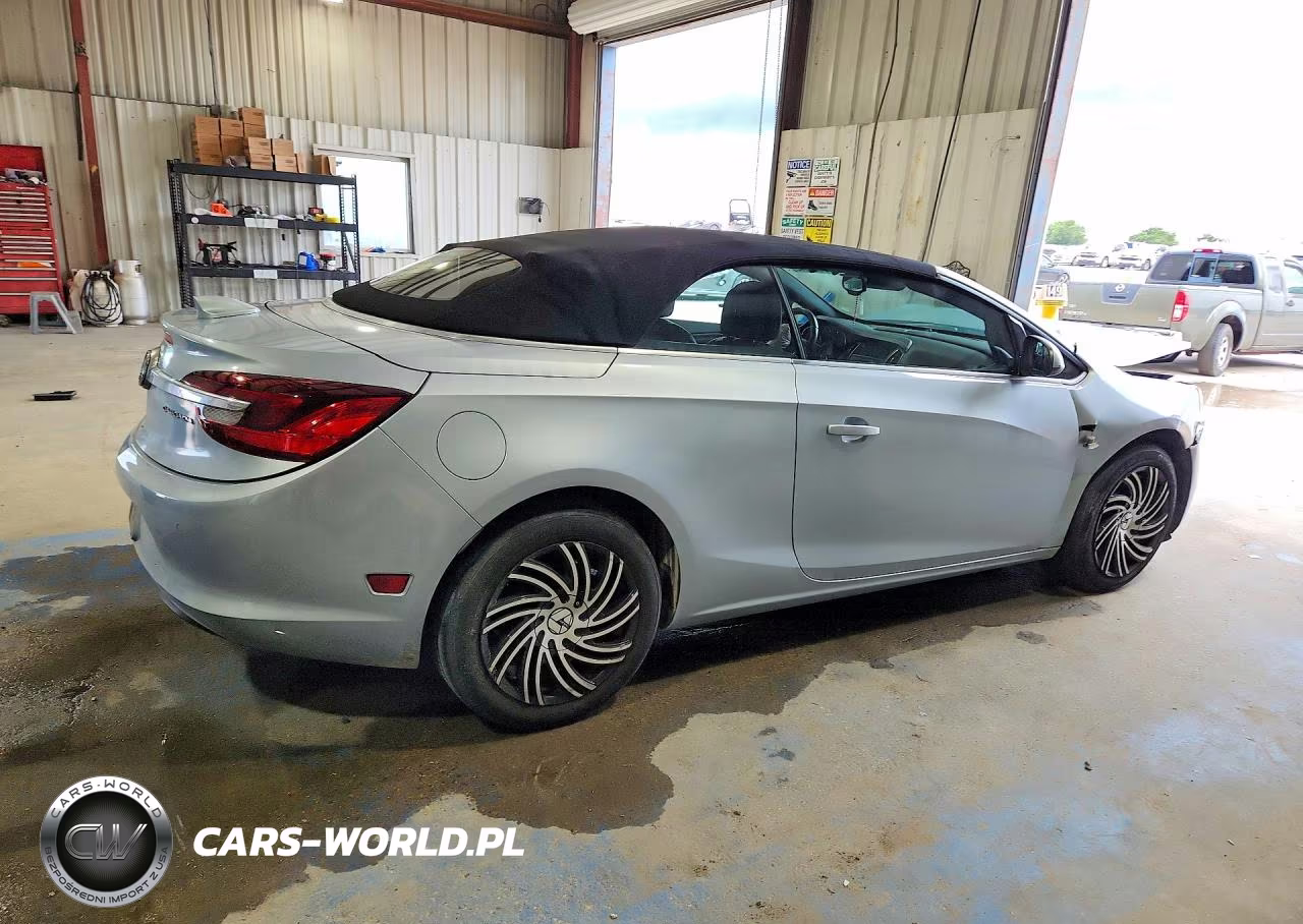 2018 Buick Cascada Premium VIN:W04WH3N55JG061694 - 3