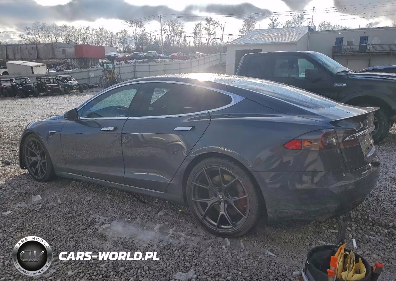 2017 Tesla Model S VIN:5YJSA1E28HF198670 - 2