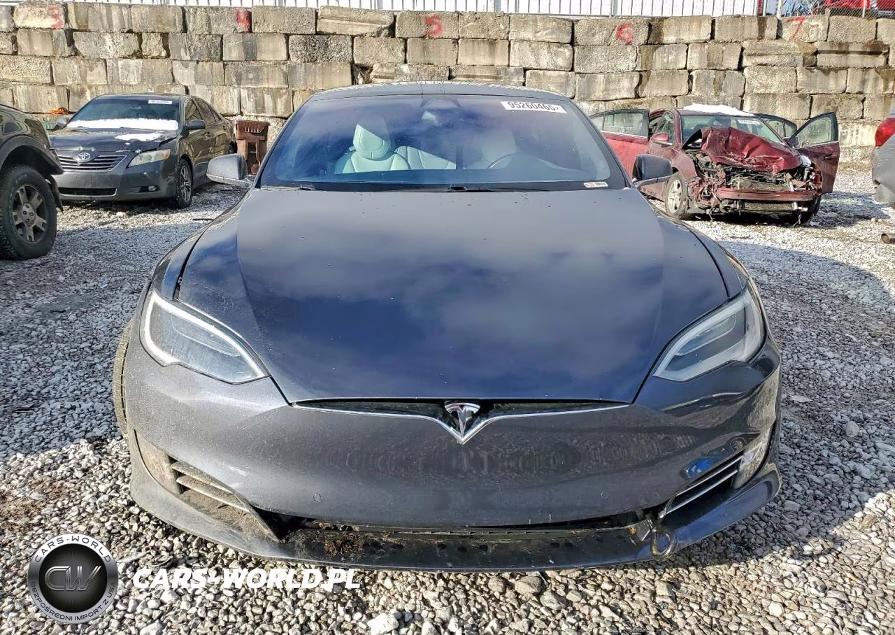 2017 Tesla Model S VIN:5YJSA1E28HF198670 - 5
