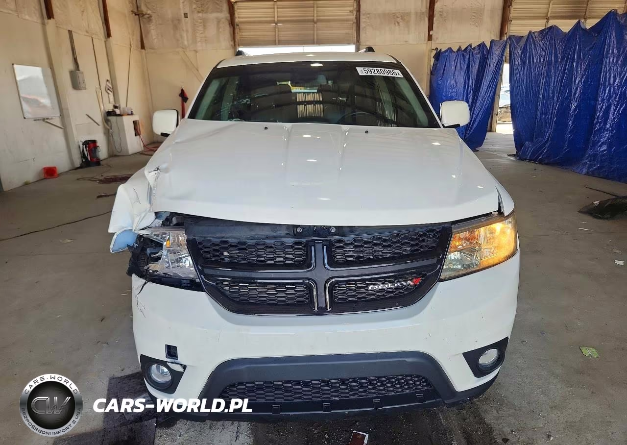 2019 Dodge Journey Crossroad VIN:3C4PDCGG0KT857660 - 5