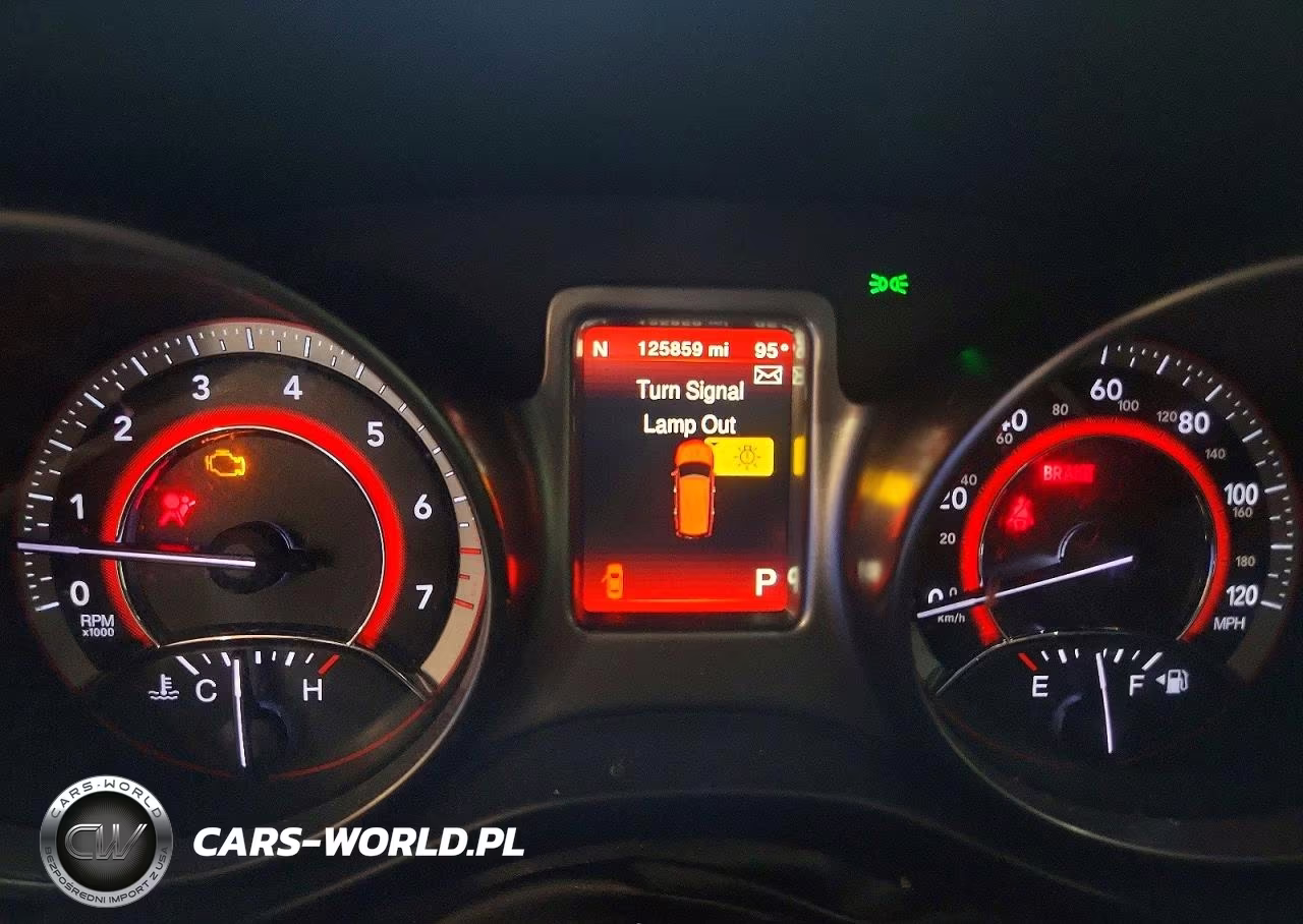 2019 Dodge Journey Crossroad VIN:3C4PDCGG0KT857660 - 9