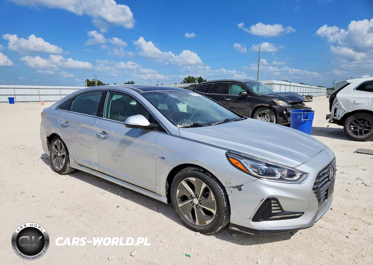 2019 Hyundai Sonata Hybrid Limited VIN:KMHE34L33KA092773 - 4