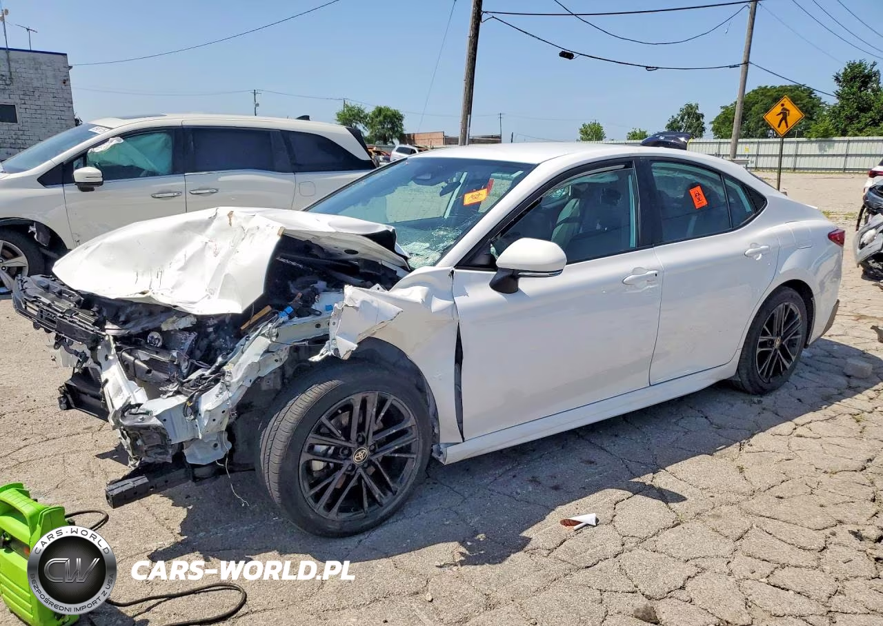 2025 Toyota Camry Se – zdjęcie 1 z 12