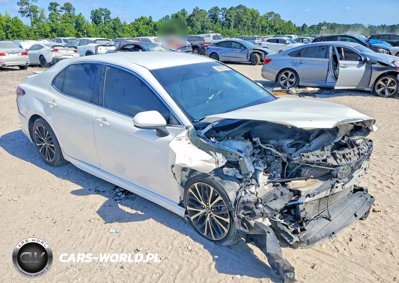 2018 Toyota Camry L Automatic VIN:4T1B11HK9JU083855 - 4