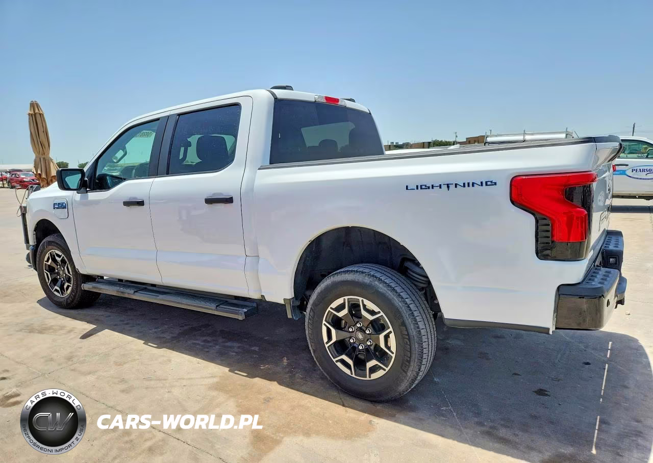 2022 Ford F150 Lightning Pro VIN:1FTVW1EL1NWG14881 - 2