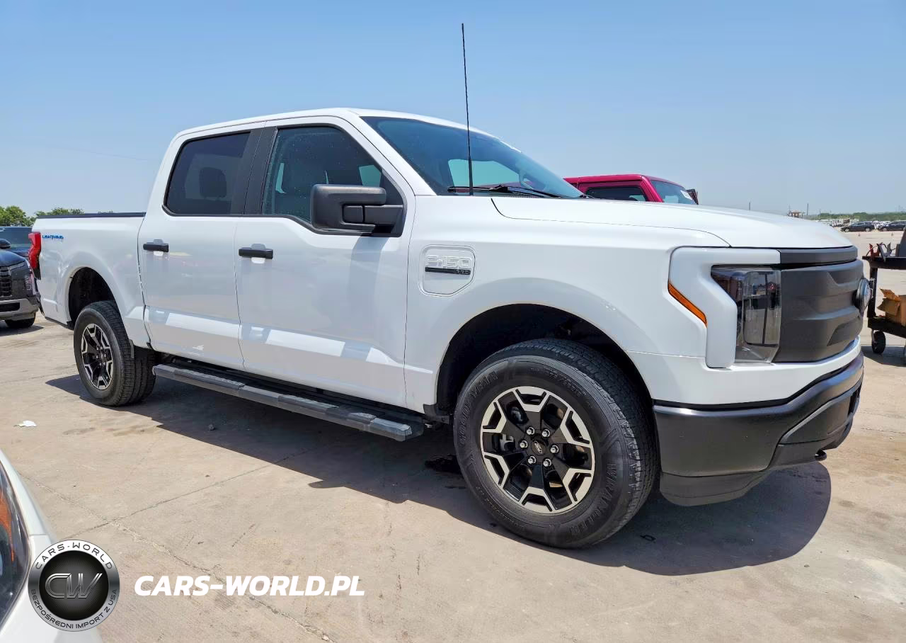 2022 Ford F150 Lightning Pro VIN:1FTVW1EL1NWG14881 - 4