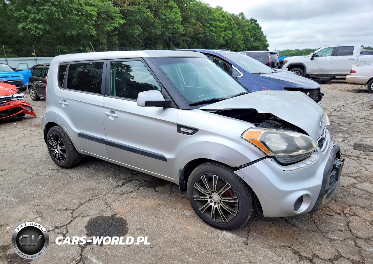 2013 Kia Soul Base VIN:KNDJT2A5XD7526764 - 4