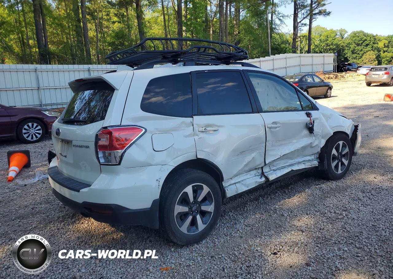 2018 Subaru Forester 2.5I Premium VIN:JF2SJAEC7JH589406 - 3