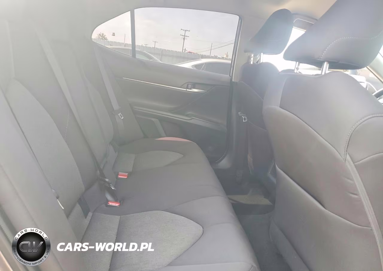 2024 Toyota Camry Le VIN:4T1C31AK9RU066106 - 10