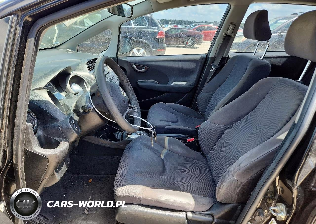 2010 Honda Fit VIN:JHMGE8H28AS000546 - 7