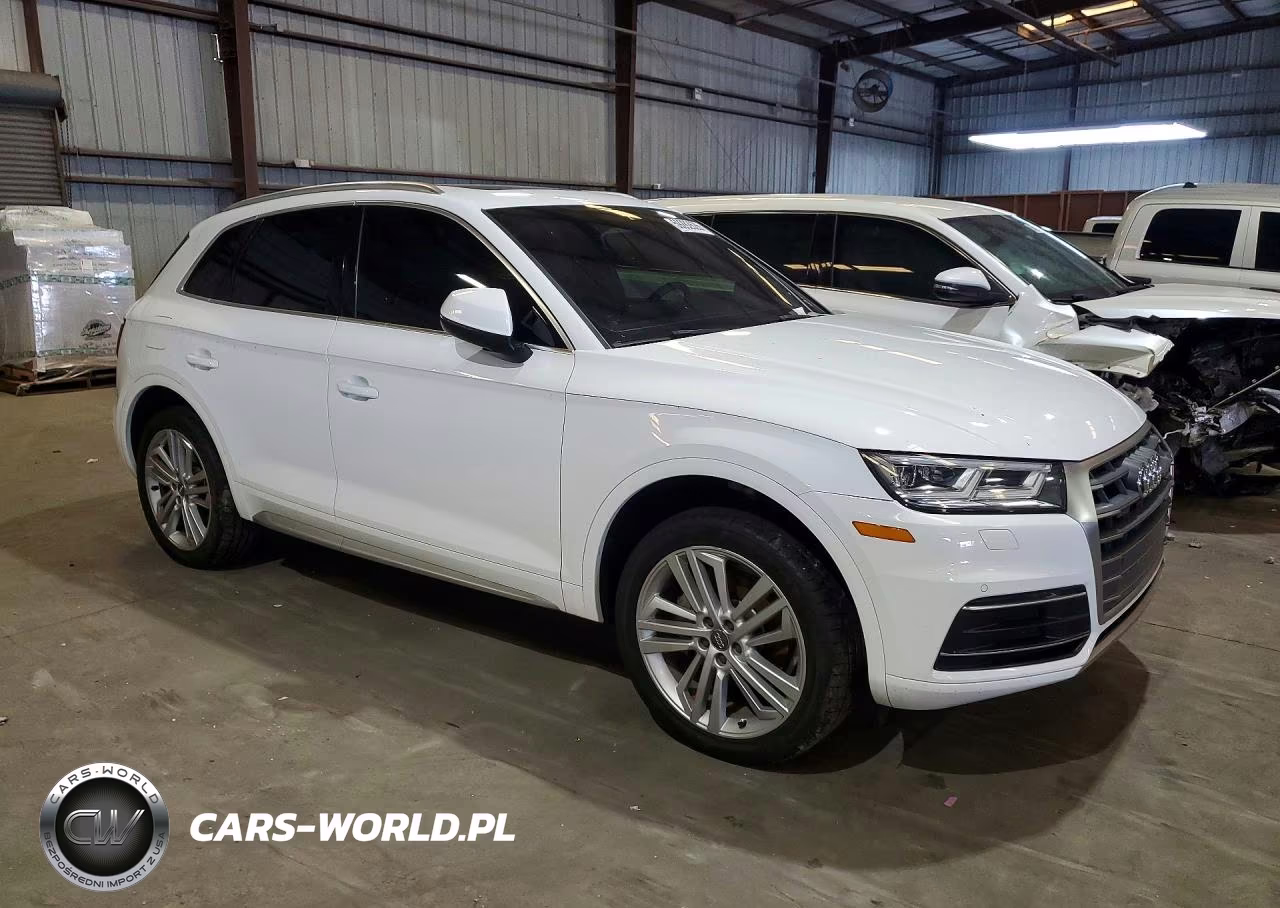2018 Audi Q5 Premium Plus VIN:WA1BNAFYXJ2210182 - 4