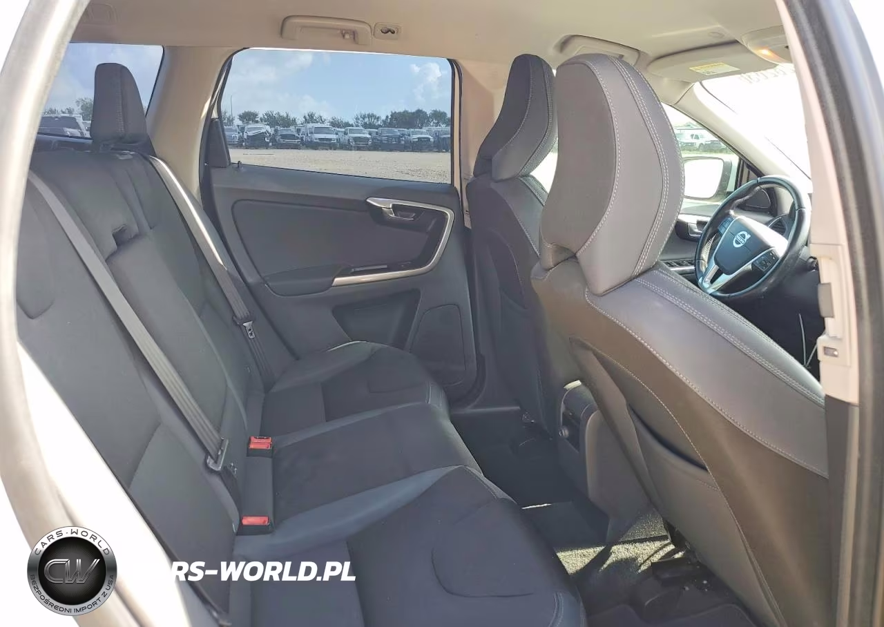 2015 Volvo Xc60 T5 VIN:YV440MDJ3F2673015 - 10